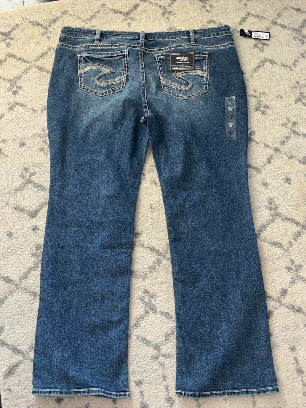 Silver Jeans “Elyse” Boot cut NWT - Picture 5 of 11